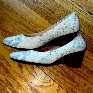 Cole haan Snakeskin Wedge Size 8